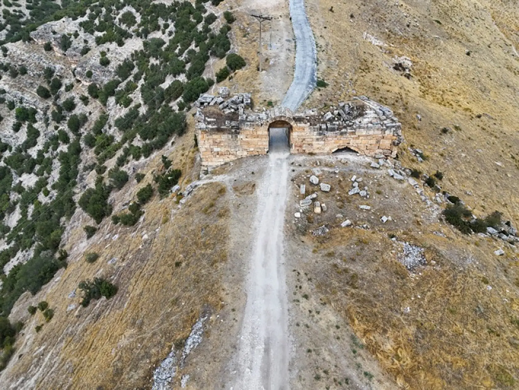 Blaundos Antik Kenti'nde yeni kalıntılara ulaşıldı