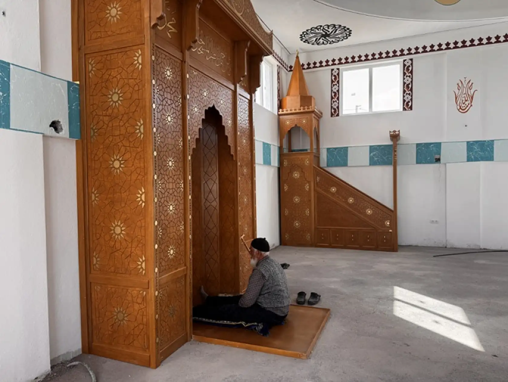 Miras bırakacağı arazisini satıp cami yaptırdı