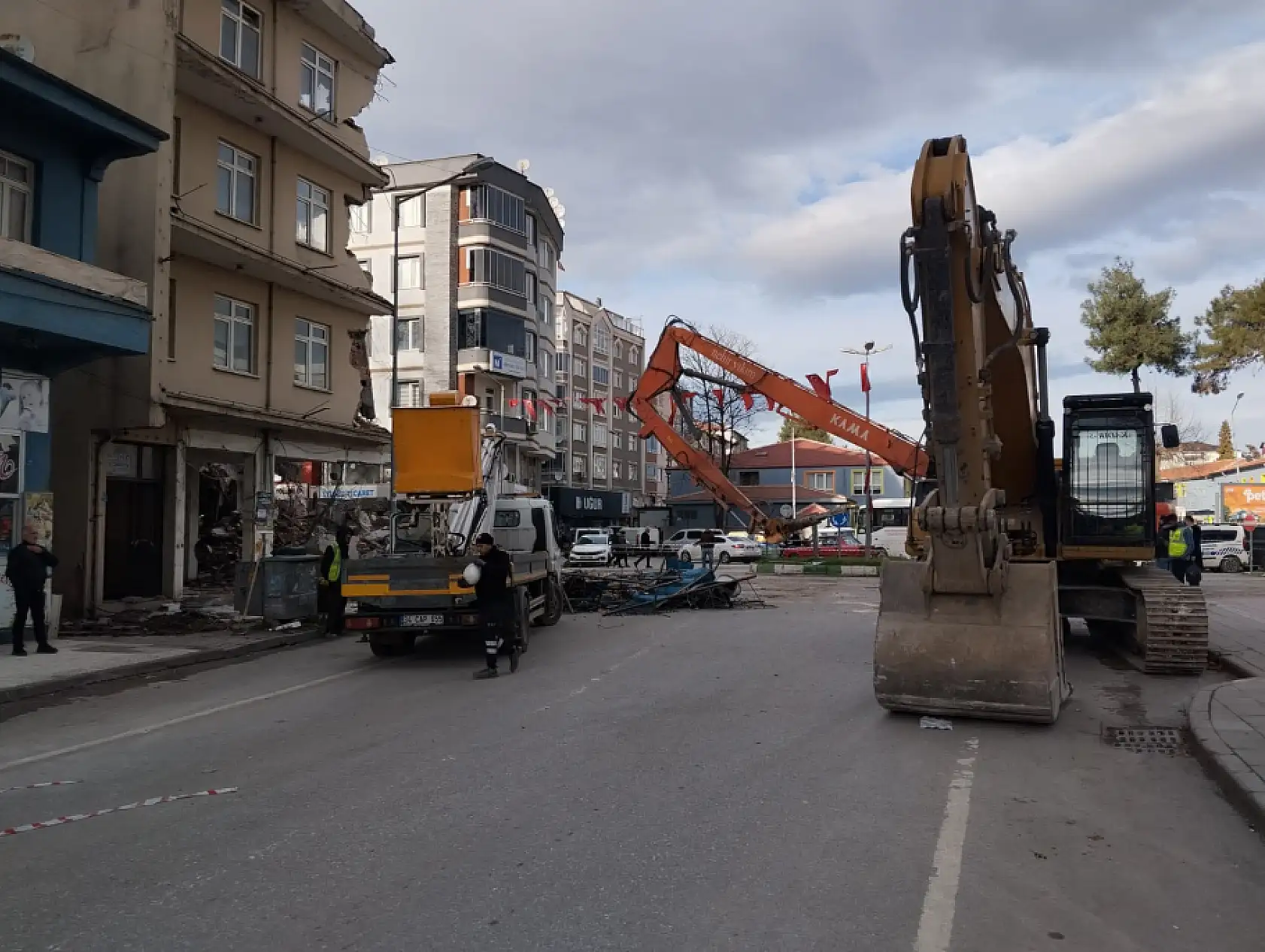 Maliye lojmanları için ilk kepçe vuruldu! Yerine Samsun Market ve Kent Lokantası mı geliyor?
