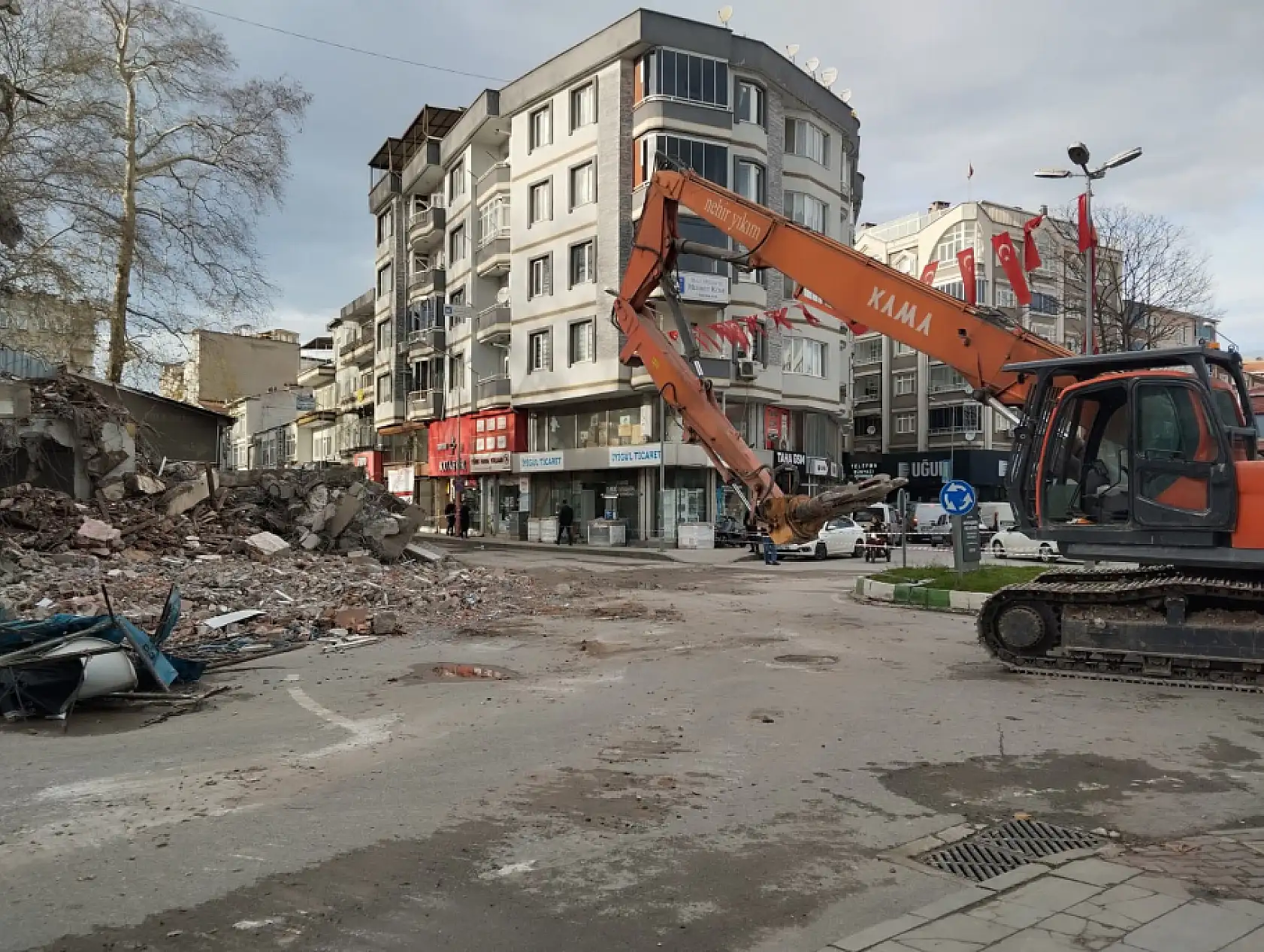 Maliye lojmanları için ilk kepçe vuruldu! Yerine Samsun Market ve Kent Lokantası mı geliyor?