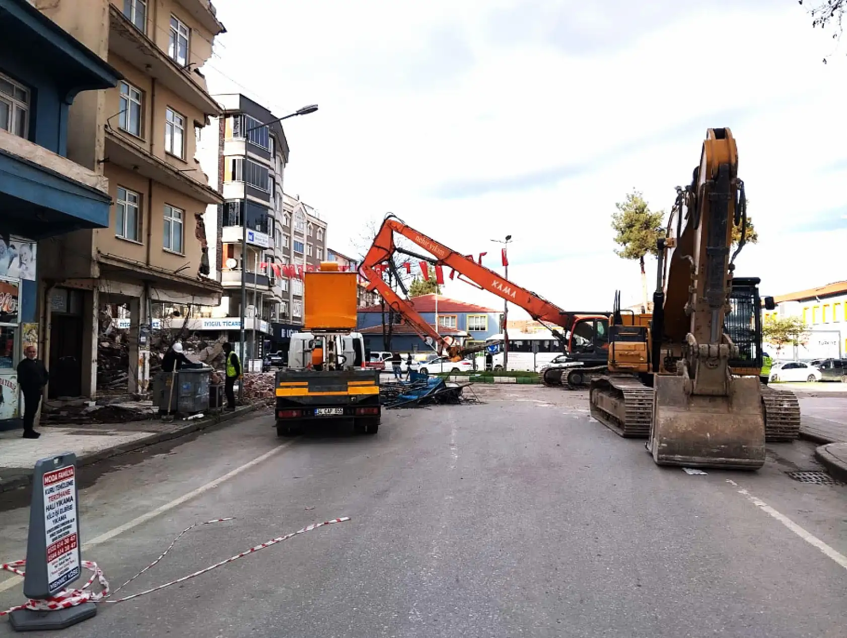 Maliye lojmanları için ilk kepçe vuruldu! Yerine Samsun Market ve Kent Lokantası mı geliyor?