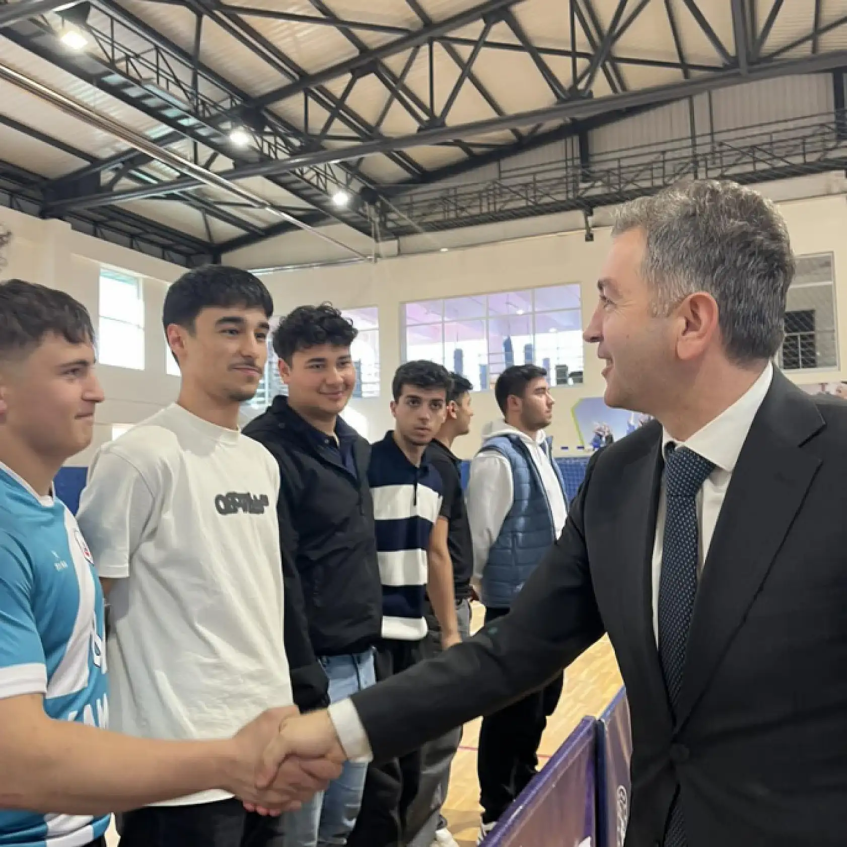 Salıpazarı'nda gençler futsal turnuvası tamamlandı