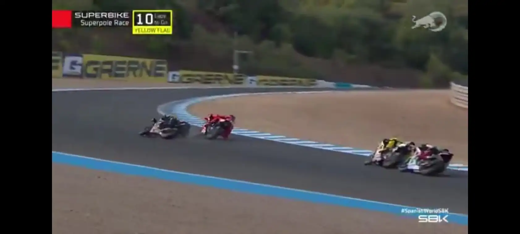 Toprak Razgatlıoğlu, Superpole'de rakibinin çarpması sonucu yarışı tamamlayamadı