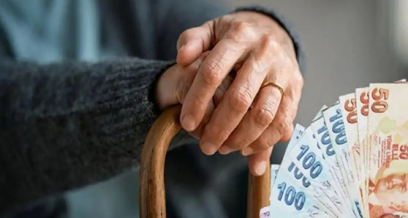 Emeklilerin gözü bayram ikramiyesinde