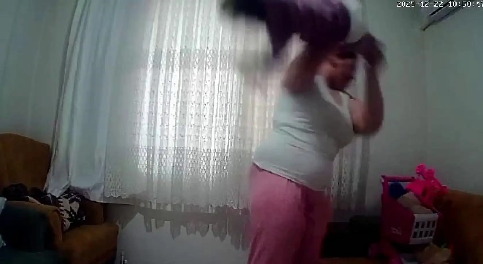 Antalya'da 1 yaşındaki bebeğe şiddet iddiası kamerayla ortaya çıktı