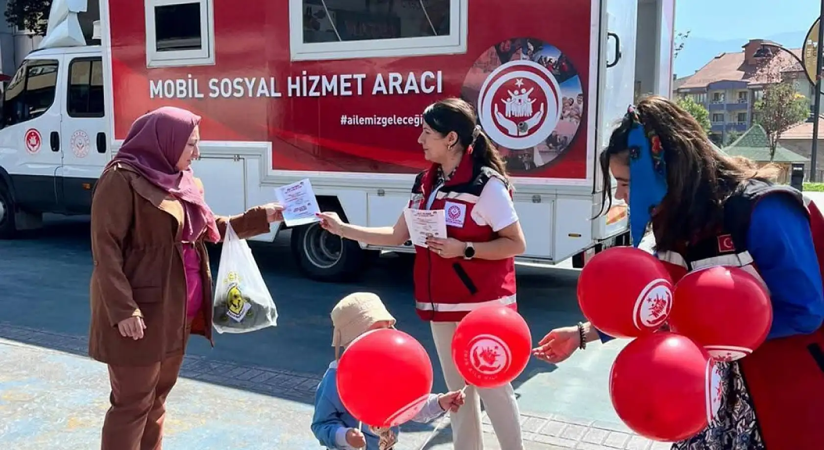 Bakan Göktaş: 'Mobil Sosyal Hizmet Merkezlerimizle bu yıl 226 bin 668 vatandaşımıza ulaştık'