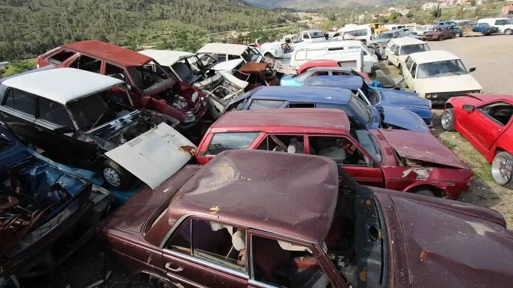 Hurda Araç Teşviki ve ÖTV İndirimi Meclis'ten Geçti mi? İşte Son Durum ve 'İlk Arabam' Destek Programı Detayları