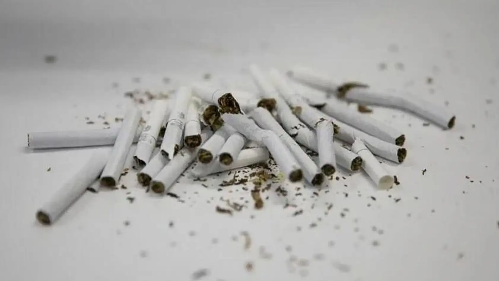 İki sigara grubuna daha zam geldi