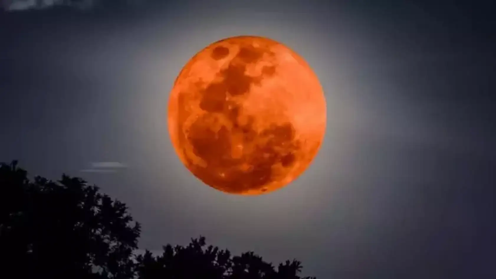 Türkiye gökyüzüne kilitlenecek: 7 Eylül'de 'Kanlı Ay' tutulması