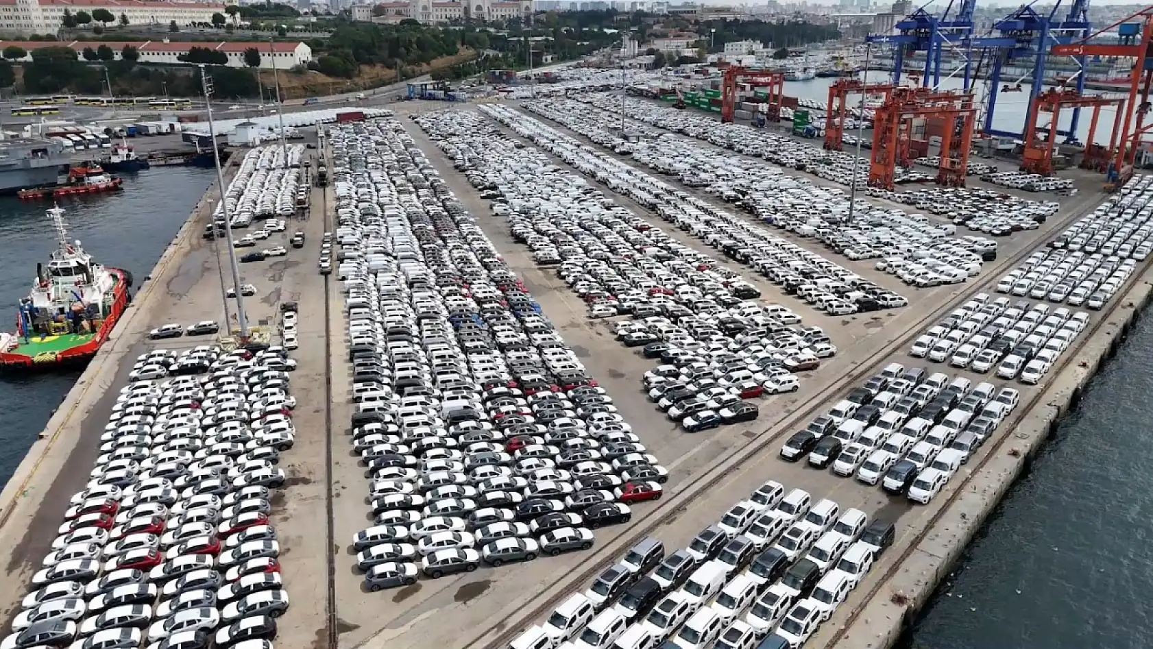 Binlerce araç havadan görüntülendi