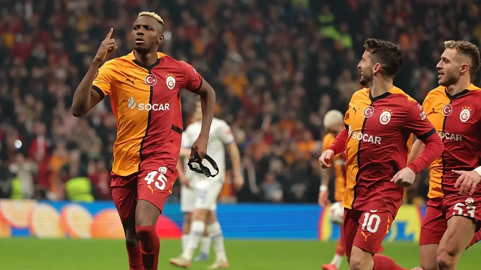 Galatasaray, Şampiyonlar Ligi'ne Frankfurt Deplasmanında Başlıyor