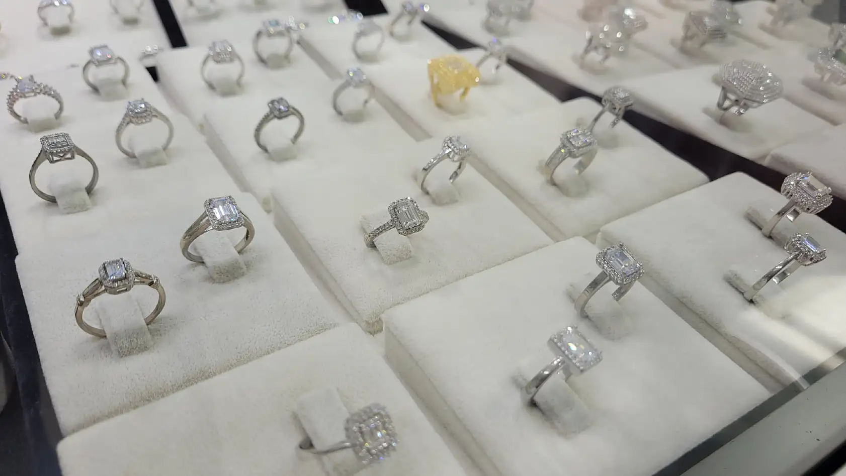 Gümüş, altına alternatif yatırım aracı oldu