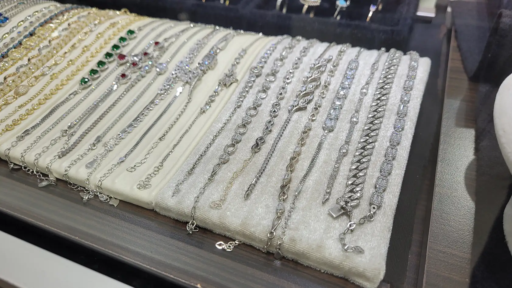 Gümüş, altına alternatif yatırım aracı oldu