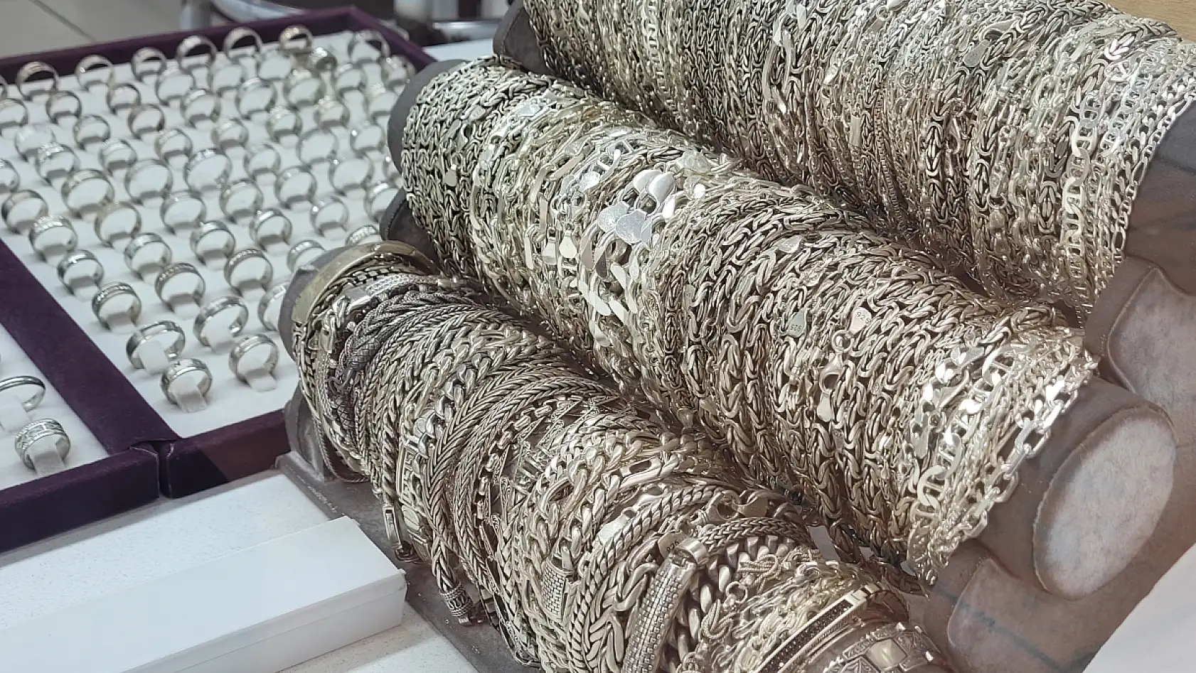 Gümüş, altına alternatif yatırım aracı oldu