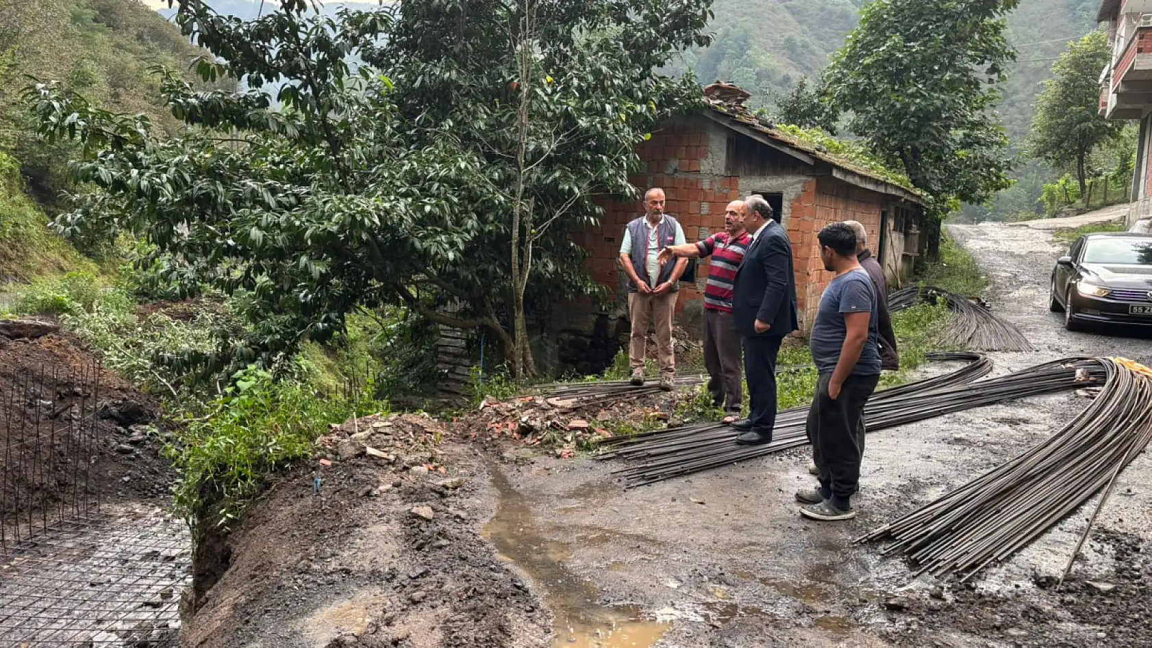 Salıpazarı'nda Başkan Karaca'yla yüzler gülüyor
