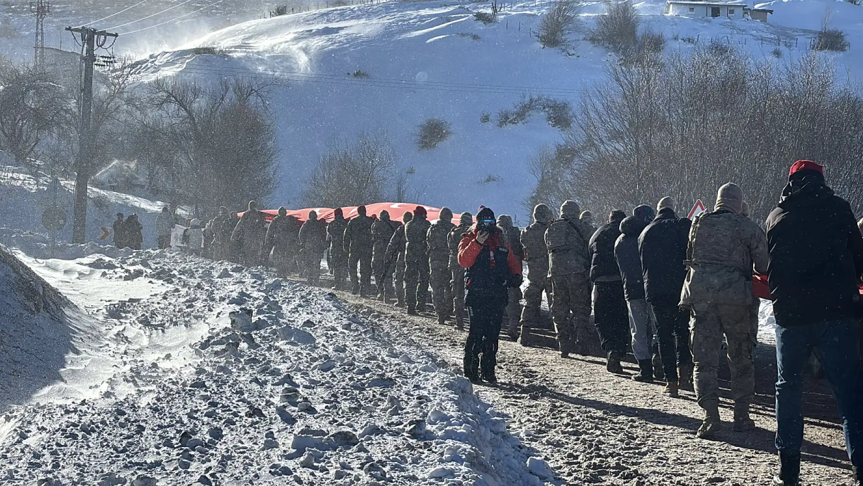 Samsun'da Sarıkamış Şehitleri İçin Anma Programı ve Bayrak Yürüyüşü Düzenlendi