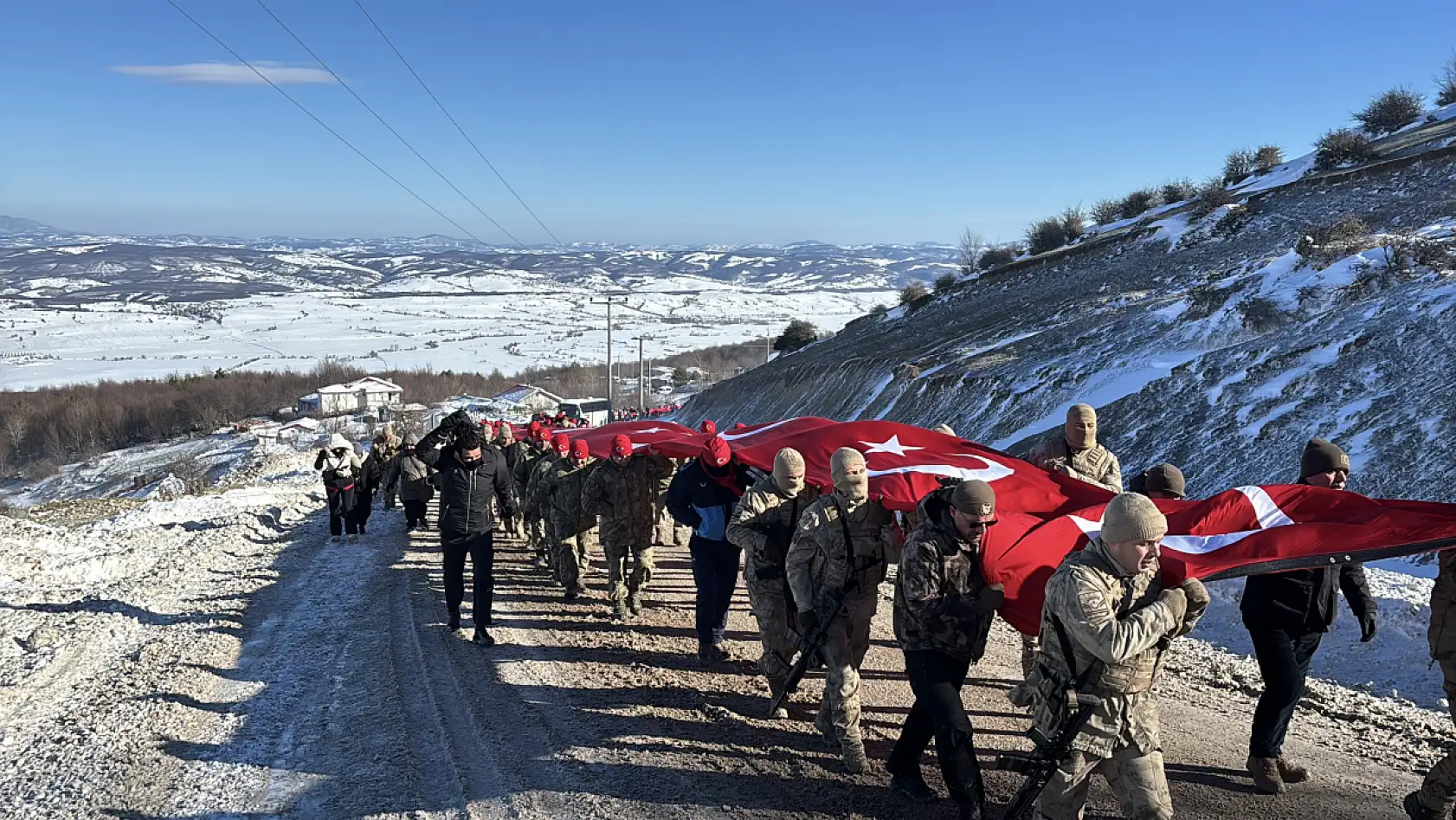 Samsun'da Sarıkamış Şehitleri İçin Anma Programı ve Bayrak Yürüyüşü Düzenlendi