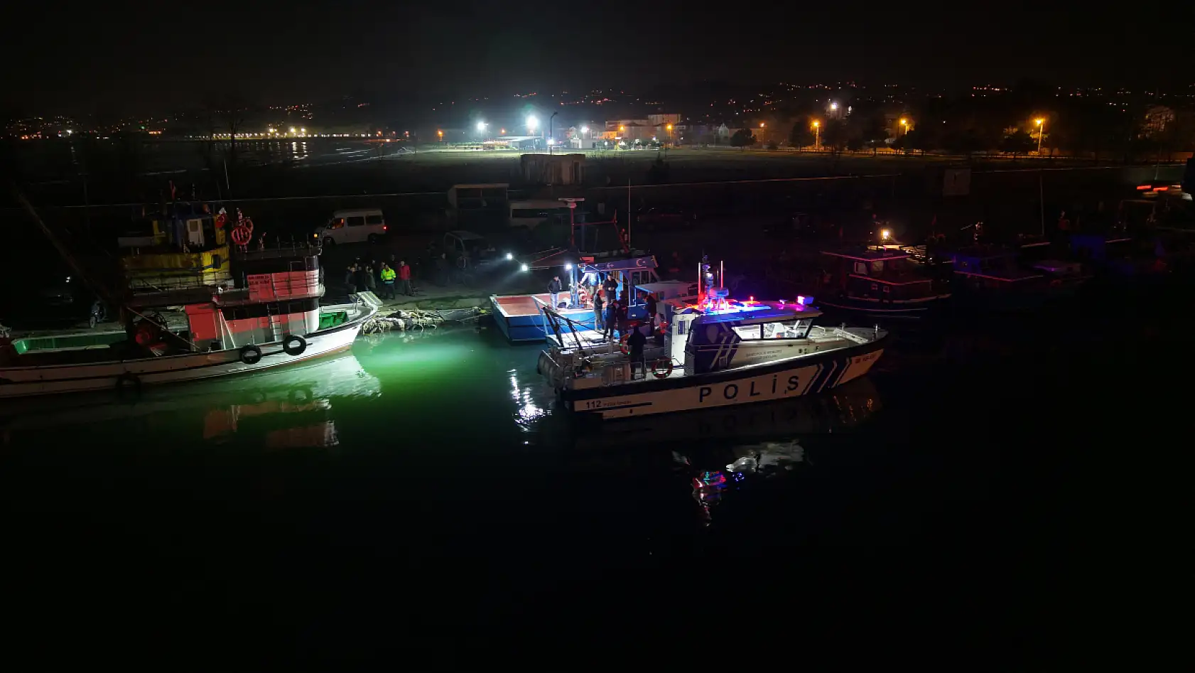 Dronla tespit edilen kaçak midye avcılarına 472 bin lira ceza