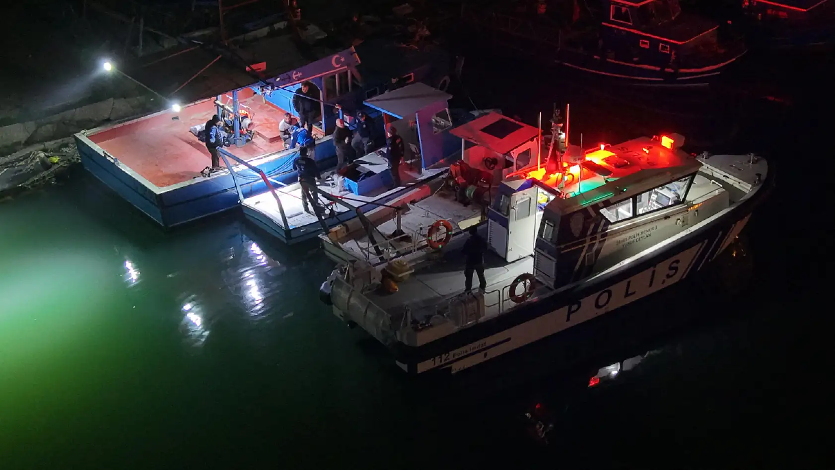 Dronla tespit edilen kaçak midye avcılarına 472 bin lira ceza