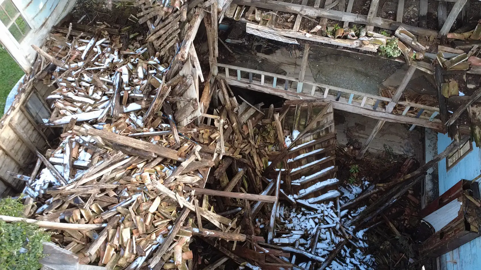 Asırlık Cami Yok Oluyor!