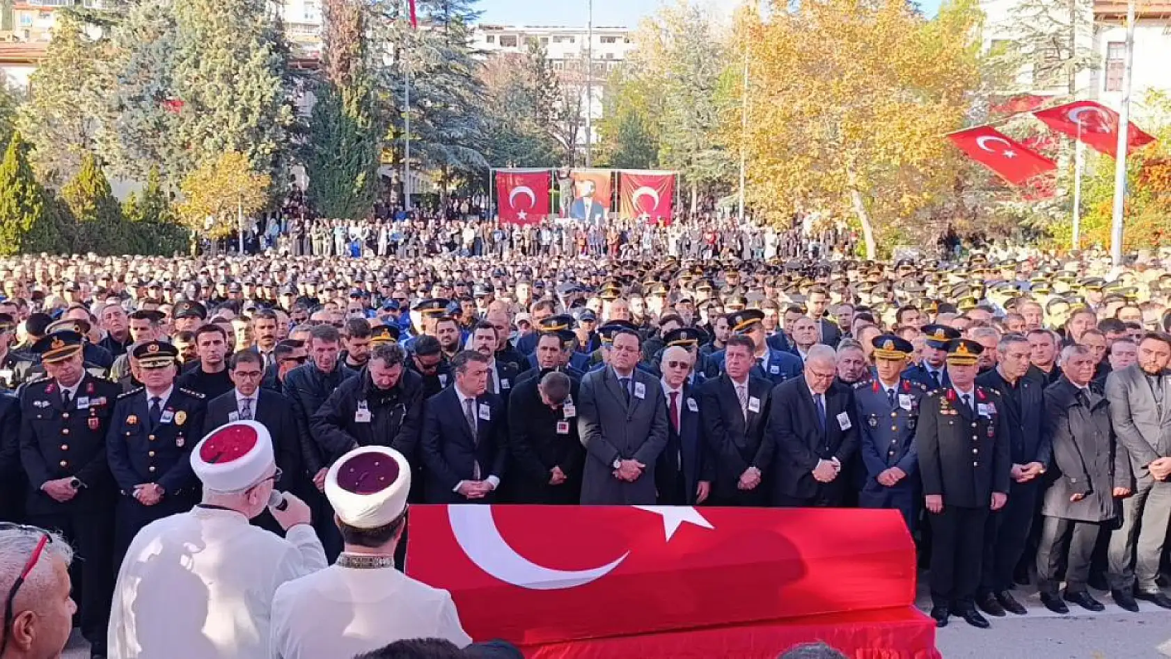 Türkiye şehitlerini uğurladı