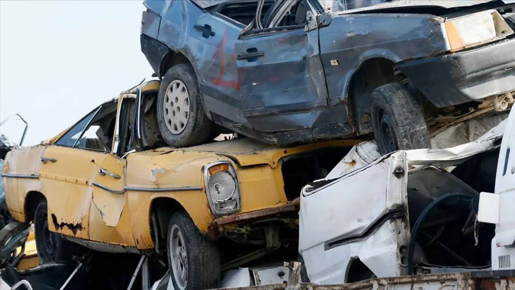 Hurda Araç Teşviki ve ÖTV İndirimi Meclis'ten Geçti mi? İşte Son Durum ve 'İlk Arabam' Destek Programı Detayları