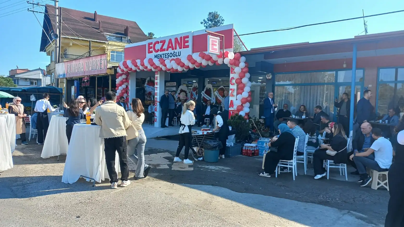 Çarşamba'da Yeni eczane hizmete açıldı, Menteşoğlu ailesinden anlamlı yatırım