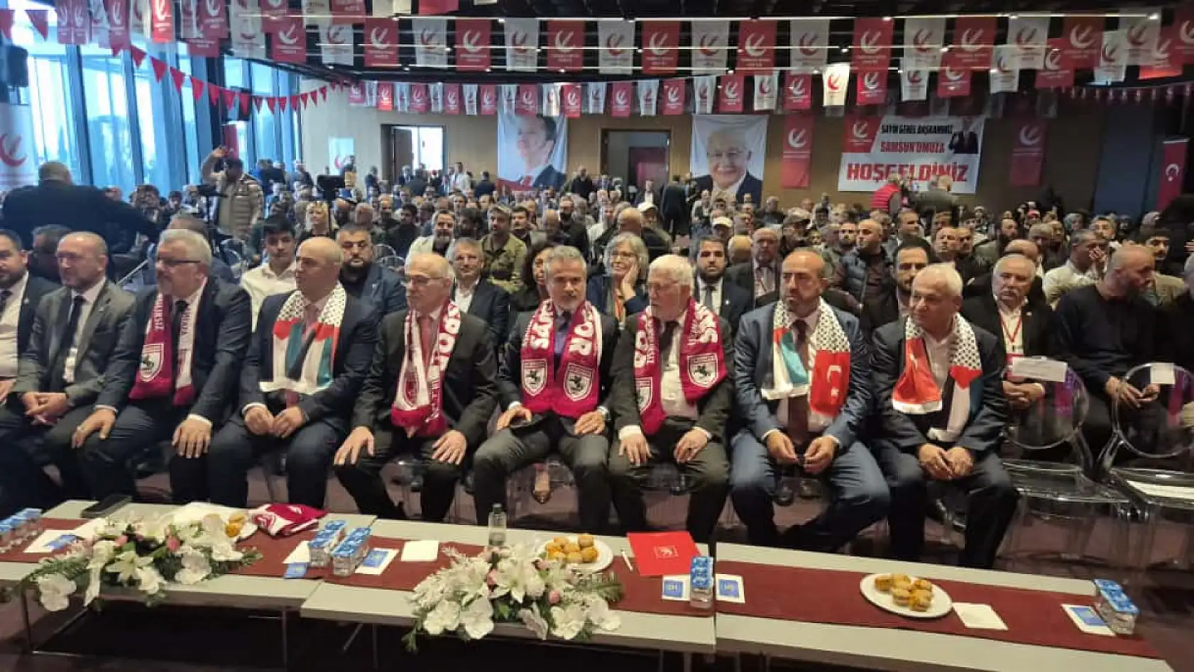 Yeniden Refah'ta kongre heyecanı