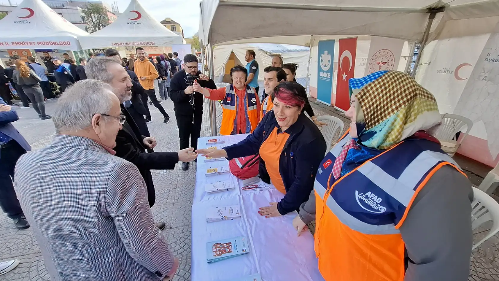 Kızılay Haftası Samsun'da Renkli Etkinliklerle Kutlandı