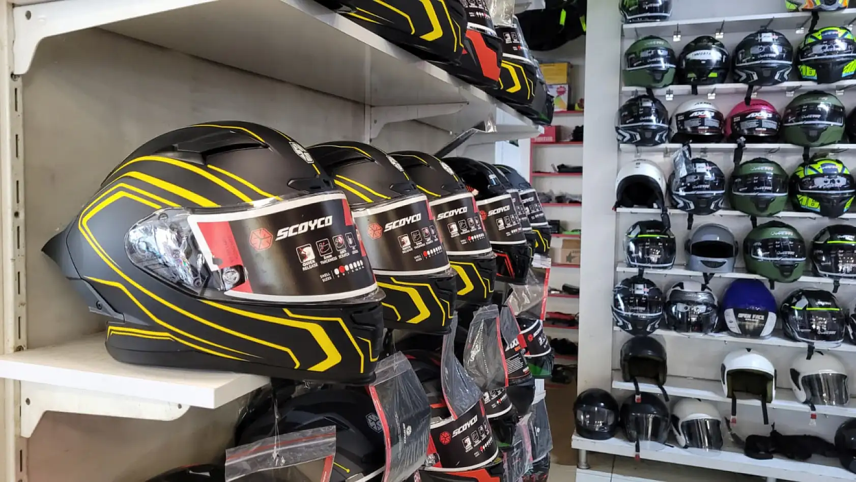 Motosiklet ve traktör sürücülerine eldiven ve koruyucu gözlük zorunluluğu