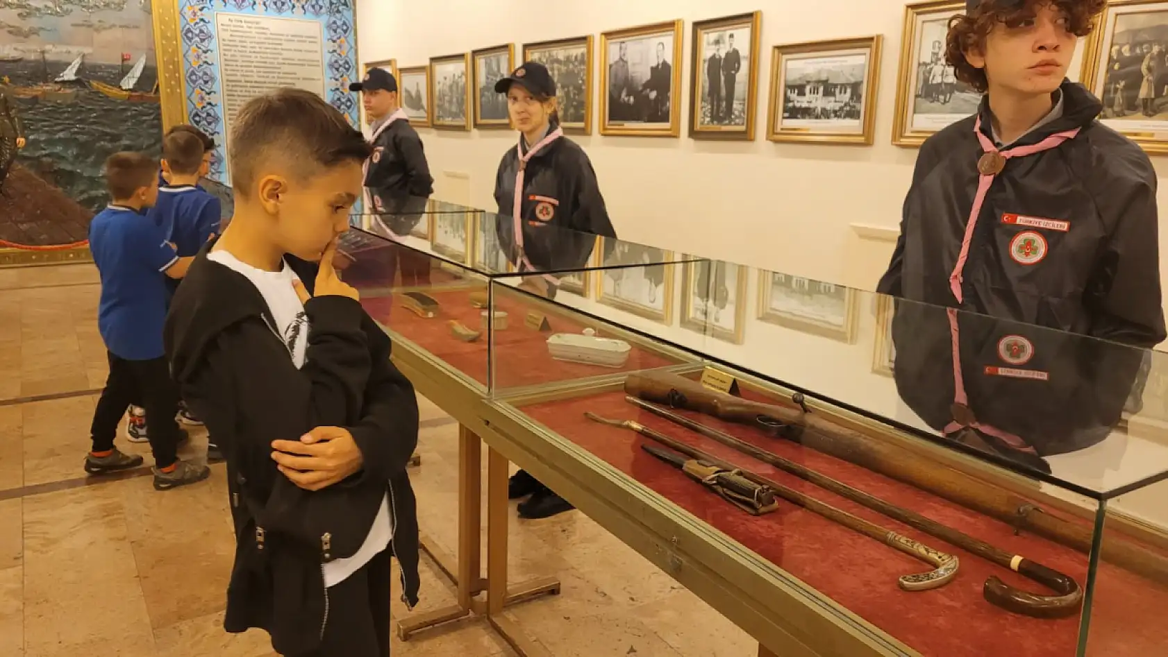 Gazi Müzesi'nde 10 Kasım anmasına yoğun ilgi