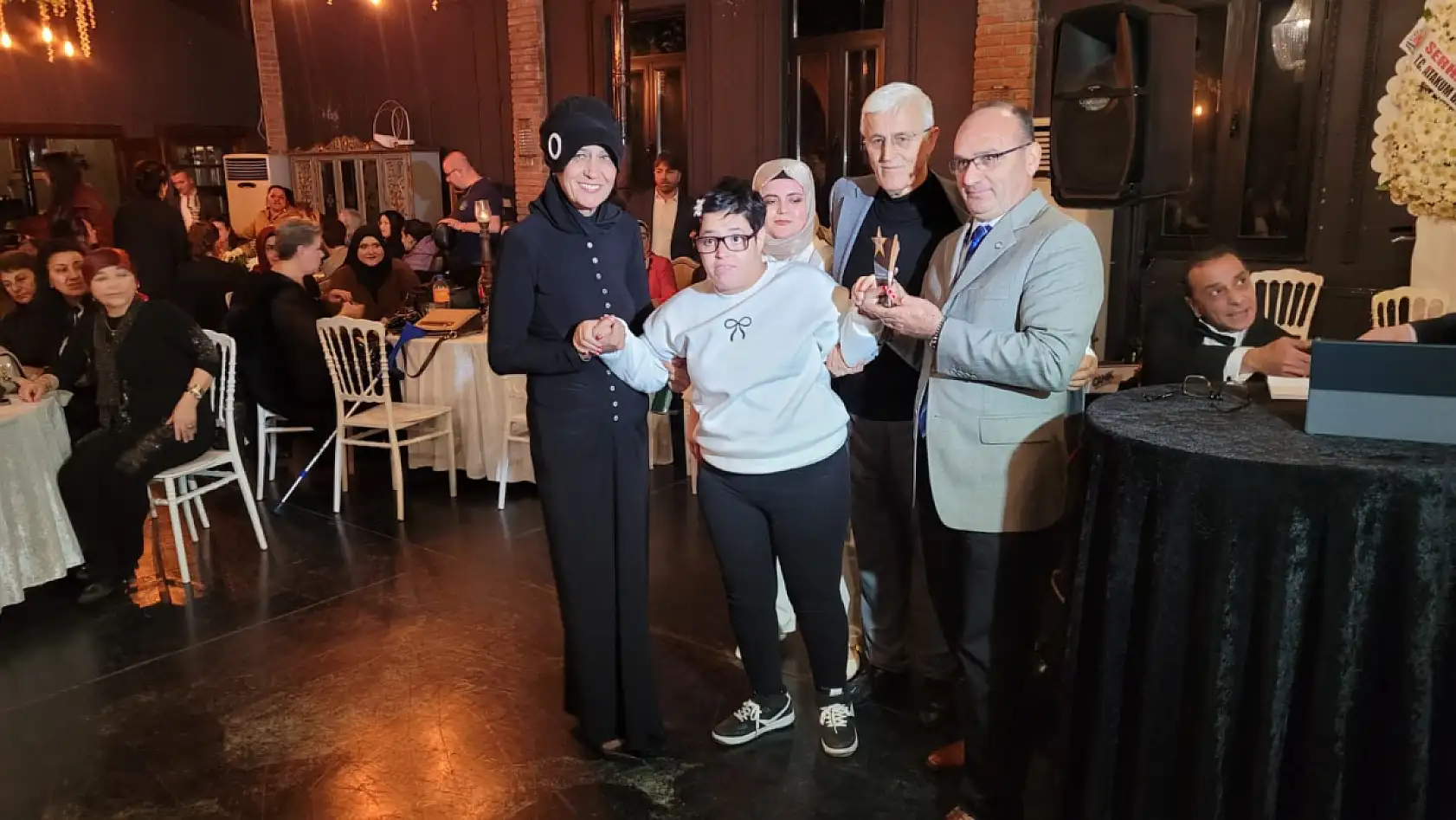 Samsun'da engelleri aşan başarılar ödüllendirildi