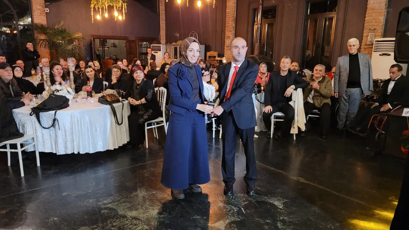 Samsun'da engelleri aşan başarılar ödüllendirildi