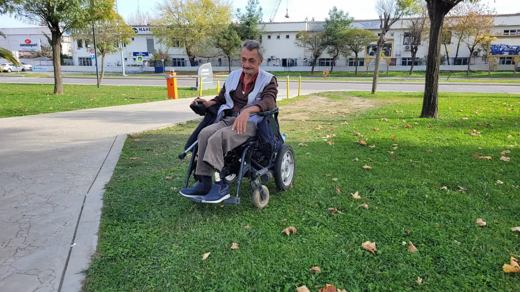 Alkol onu engelli bıraktı, meslek hatıraları ayakta tuttu