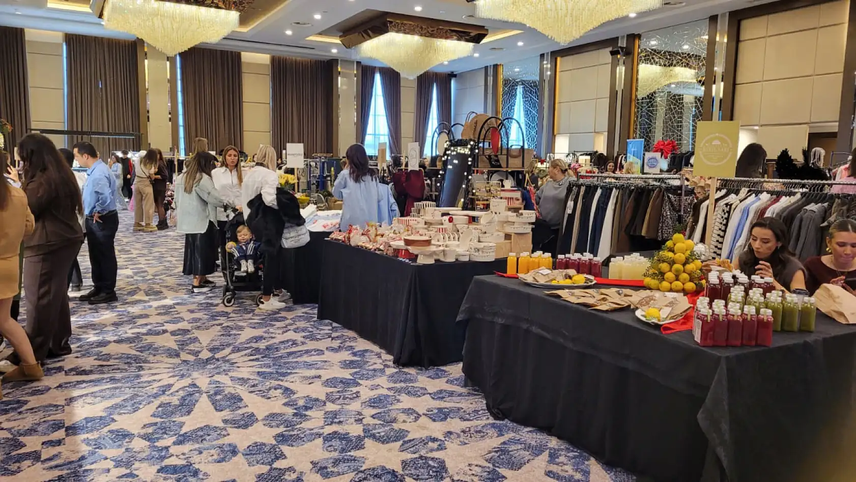 Samsun'da 'Güçlü Kadınlar'dan sosyal sorumluluk odaklı alışveriş şenliği