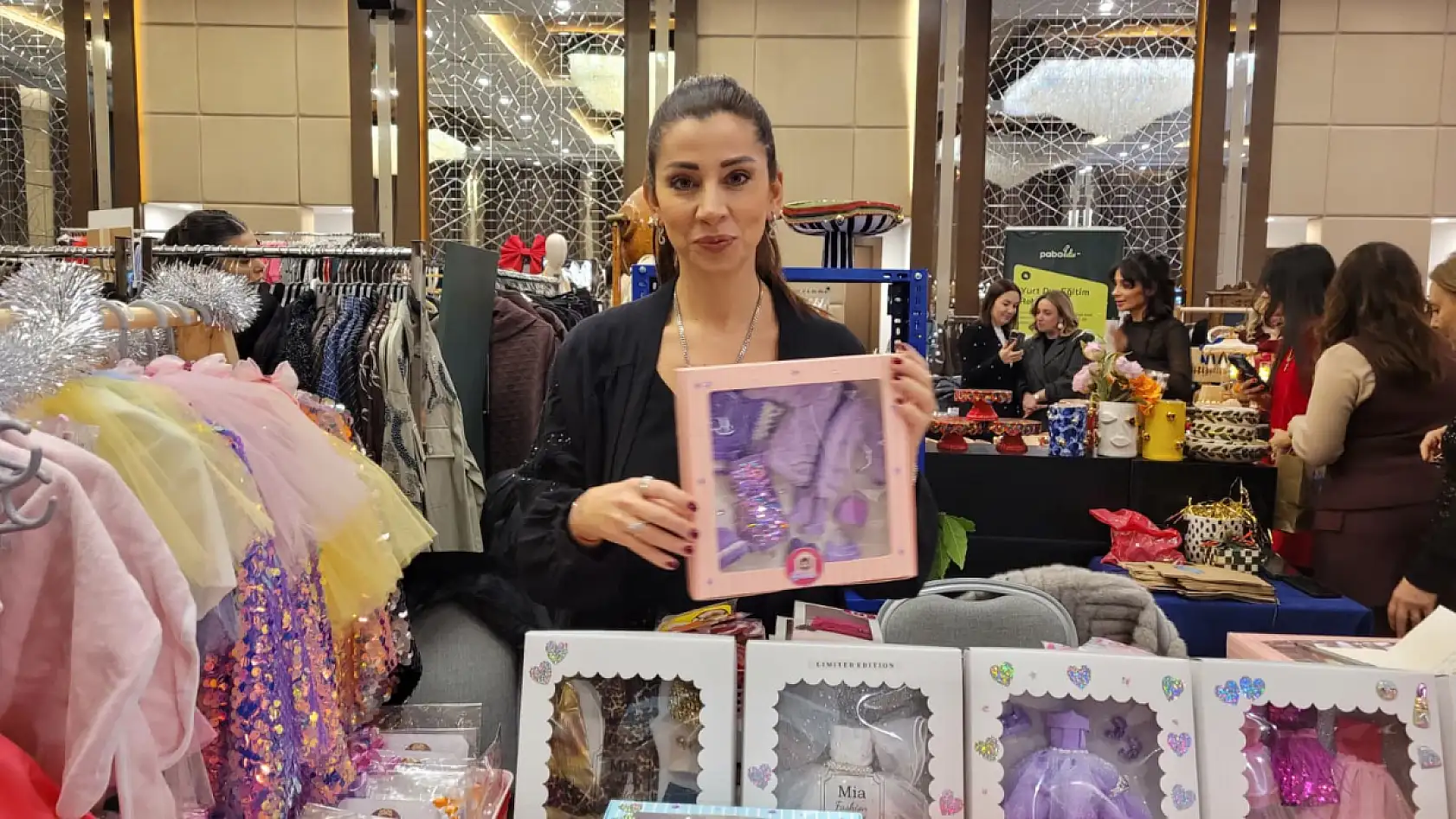 Samsun'da kadın girişimci oyuncak bebekler için kıyafet tasarlıyor