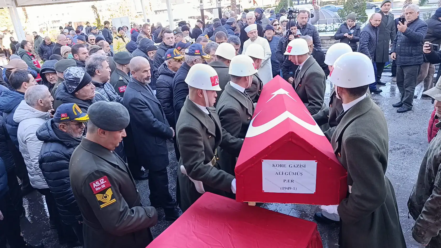 Kore Gazisi Ali Gümüş Son Yolculuğuna Uğurlandı