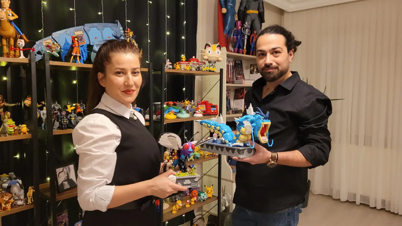 Evin her köşesi oyuncak: 2 bin figürlük koleksiyonlarını 3D yazıcıyla büyütüyorlar