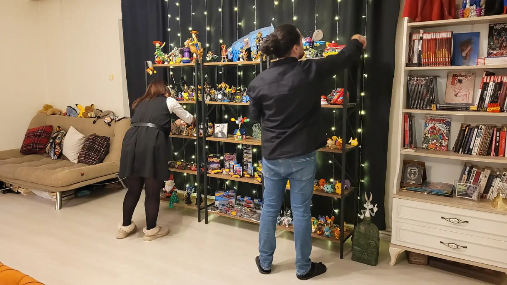 Evin her köşesi oyuncak: 2 bin figürlük koleksiyonlarını 3D yazıcıyla büyütüyorlar