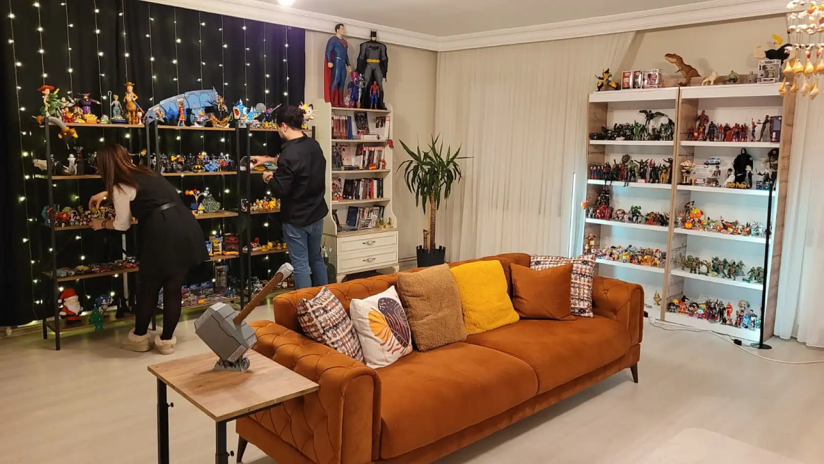 Evin her köşesi oyuncak: 2 bin figürlük koleksiyonlarını 3D yazıcıyla büyütüyorlar