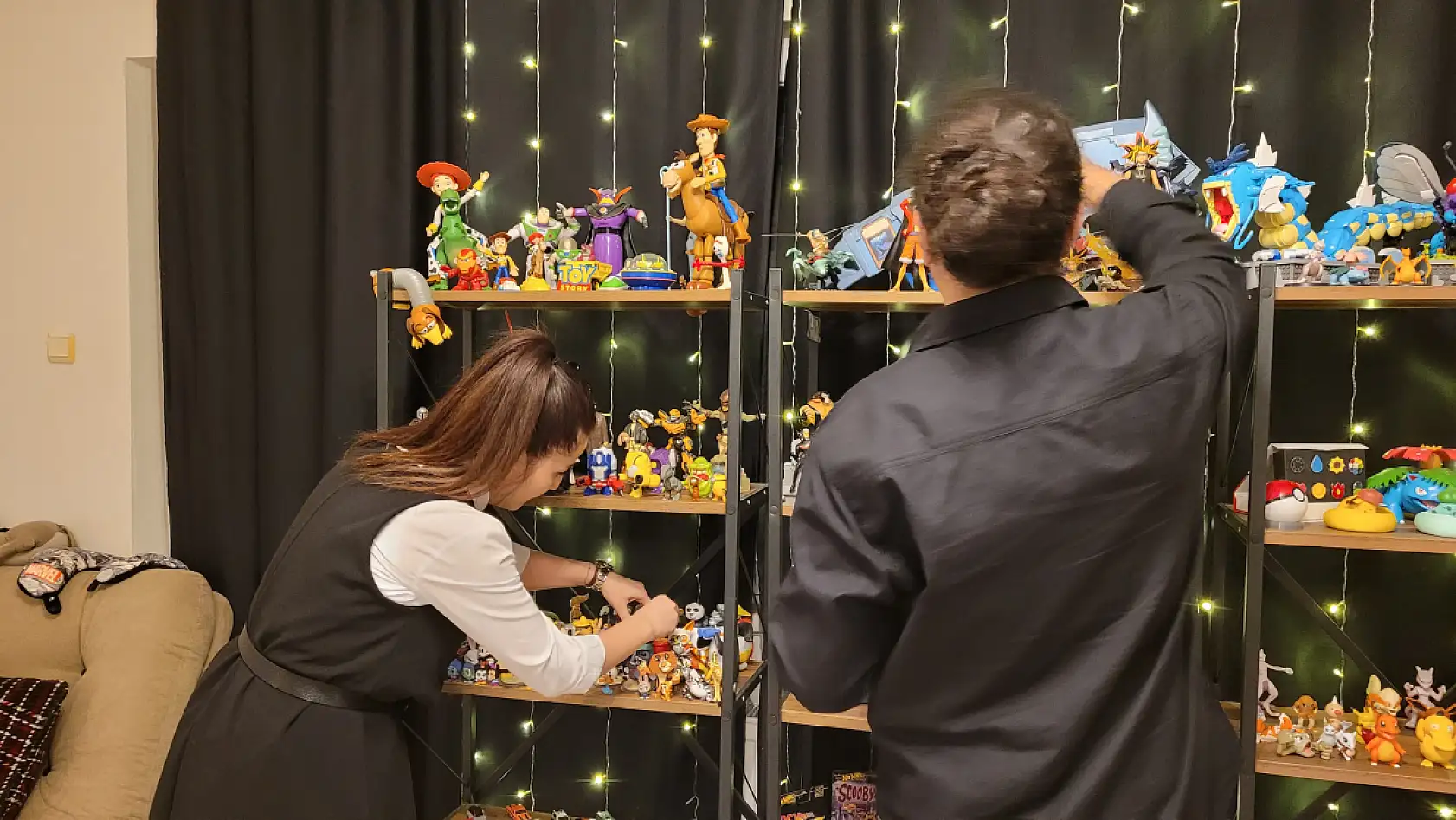 Evin her köşesi oyuncak: 2 bin figürlük koleksiyonlarını 3D yazıcıyla büyütüyorlar