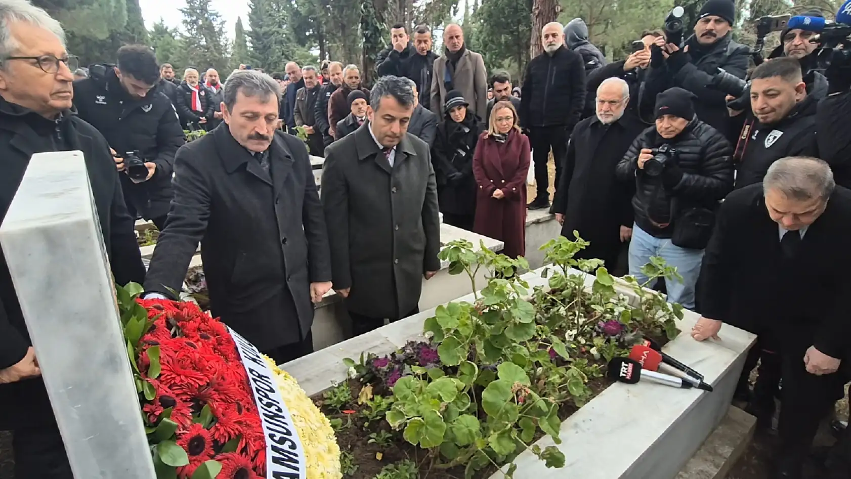 Samsunspor futbol şehitlerini dualarla andı
