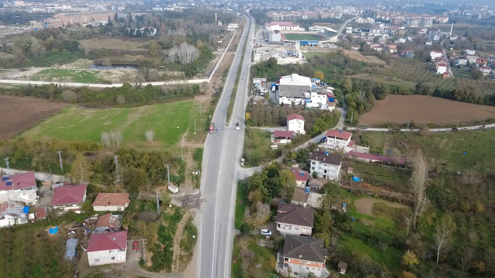 Yalancı Kim? Karayolları mı? Müteahhit mi?
