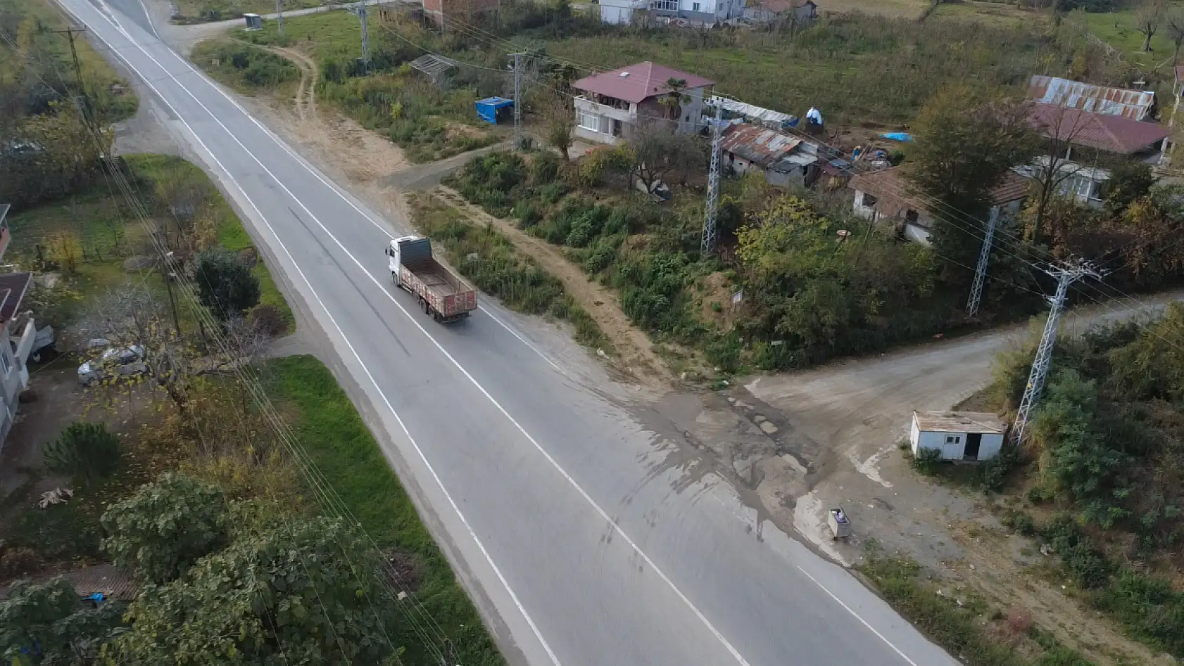 Yalancı Kim? Karayolları mı? Müteahhit mi?