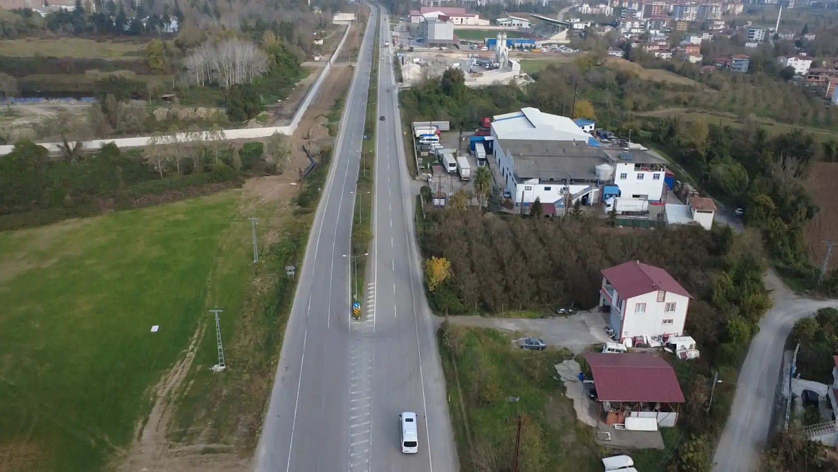 Yalancı Kim? Karayolları mı? Müteahhit mi?