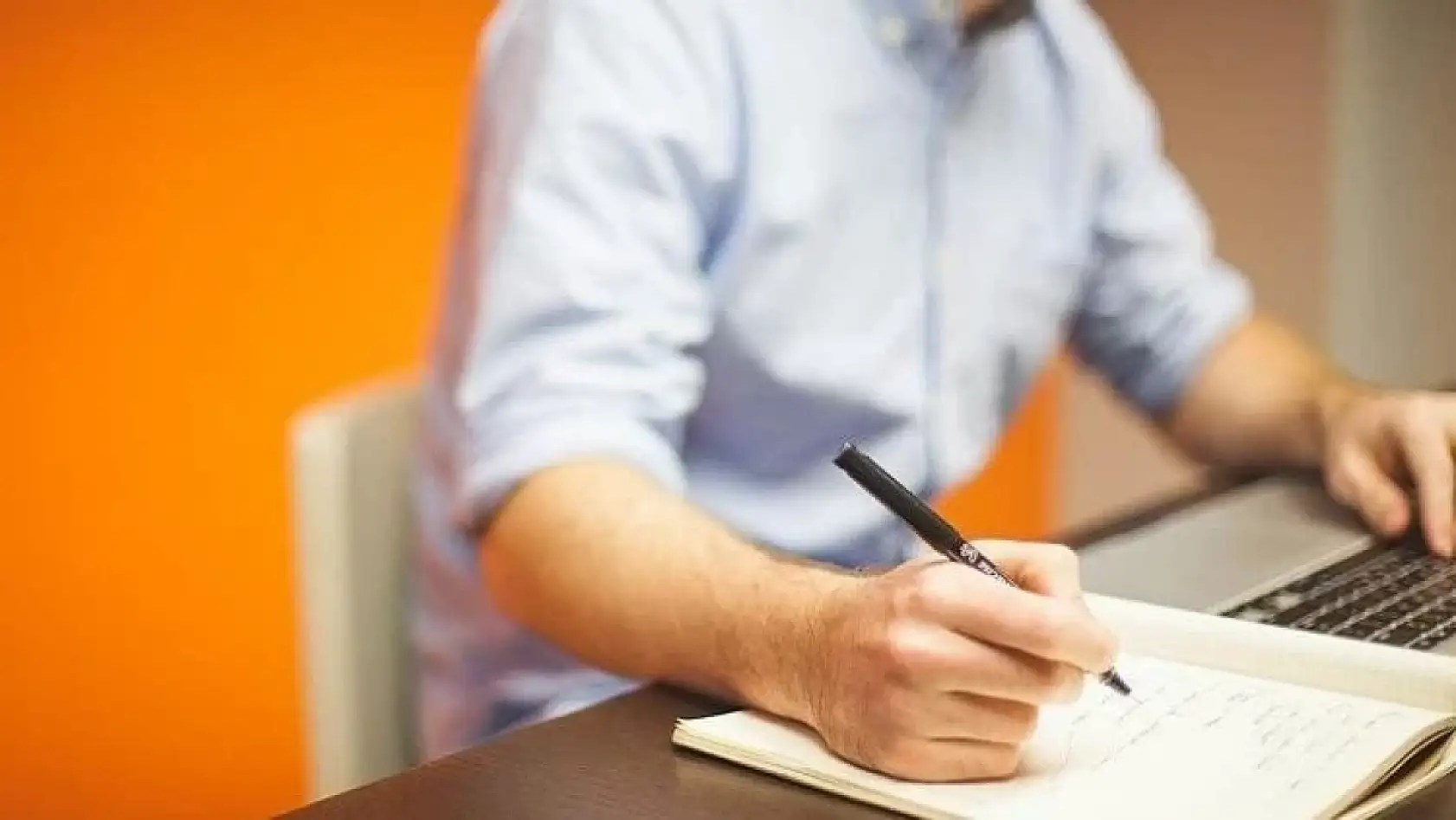 Gençlik ve Spor Bakanlığı 450 Yurt Yönetim Personeli Alacak: Başvurular 8 Eylül'de Başlıyor