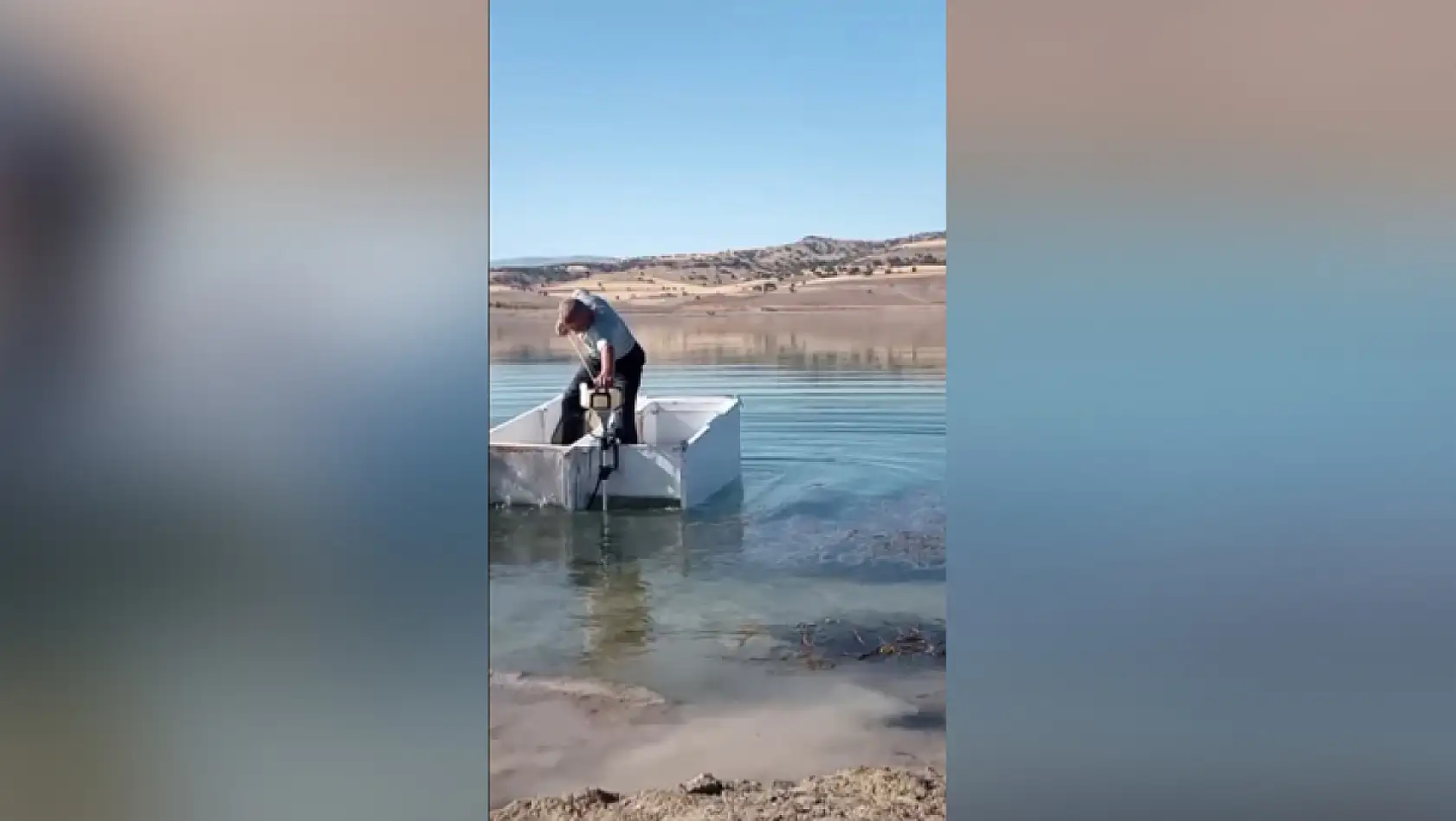 Hurda buzdolaplarından kayık yaptı, barajda turlamaya başladı!