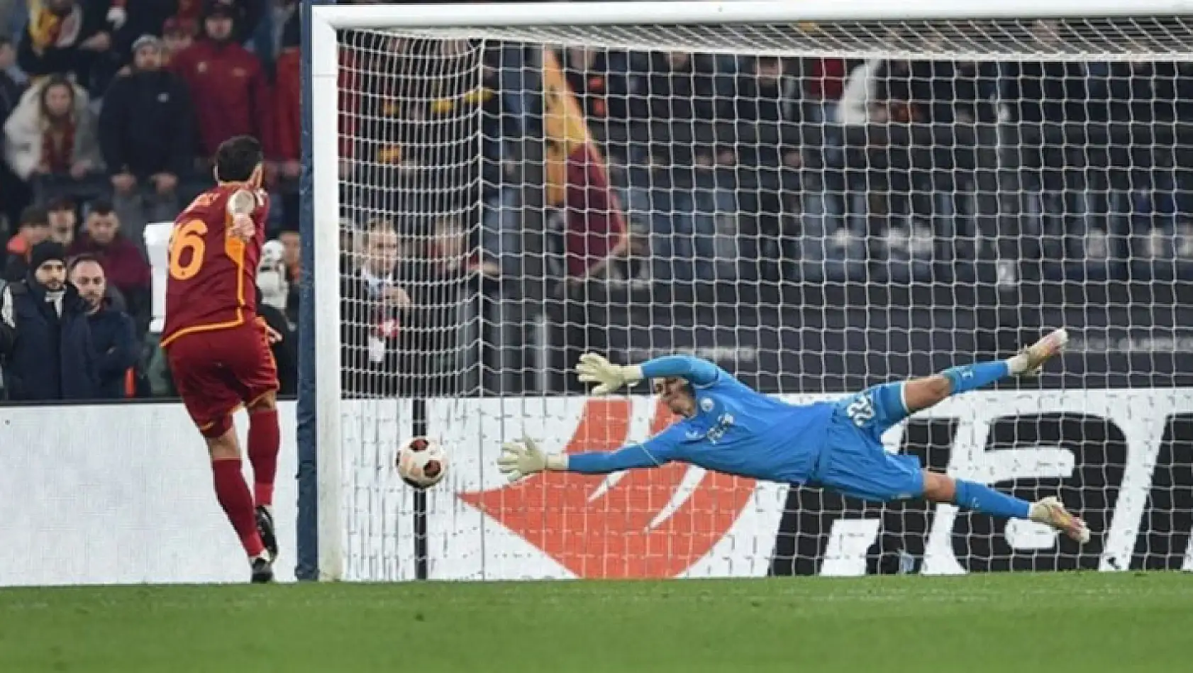 FIFA'dan tarihi penaltı kararı!