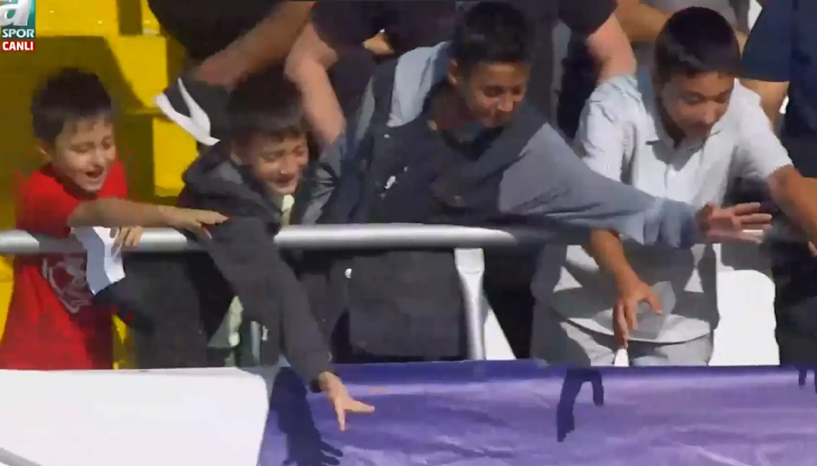 Yeşil Sahada görülmemiş ikram!