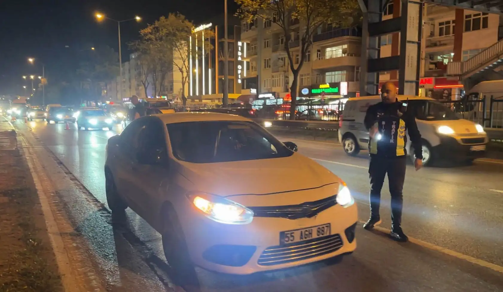 Samsun'da Korsan Taksi Avı: 46 bin TL ceza, 2 ay trafikten men!